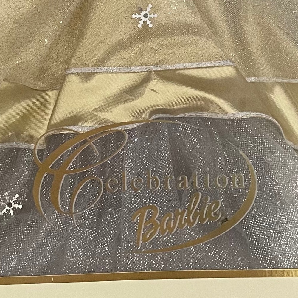 NIB! Special 2000 Edition Celebration Barbie - Picture 5 of 6